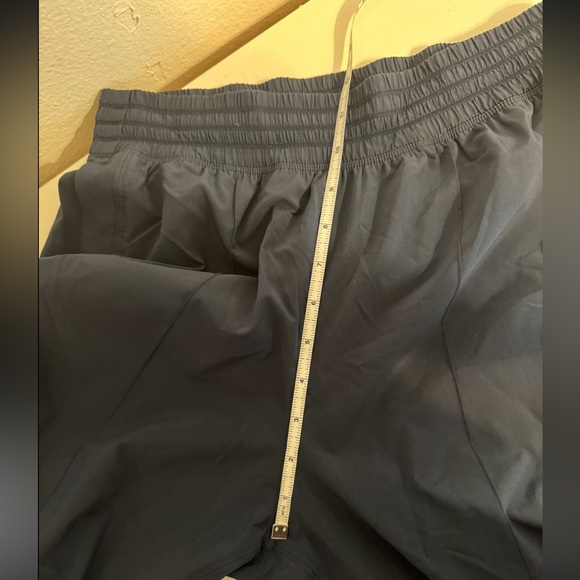 Lululemon Wanderer Cropped Jogger - Picture 6 of 10